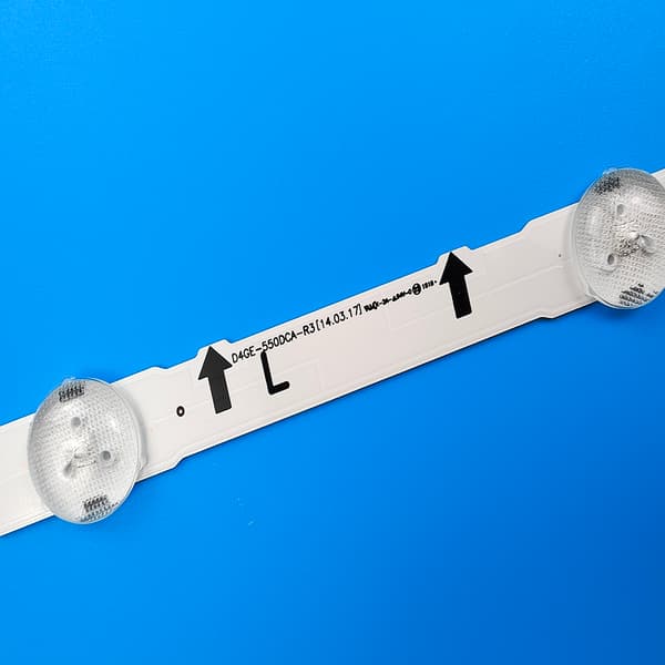 LED baggrundsbelysning, Kompatibel med flere Samsung TV-modeller, D4GE-550DCA-R3 og D4GE-550DCB-R3 versioner.