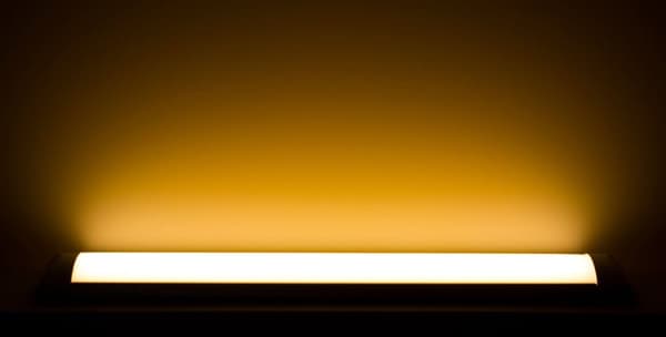 LED-underskabsbelysning 18W, LED-lysstribe 60 cm, varm hvid, 230V