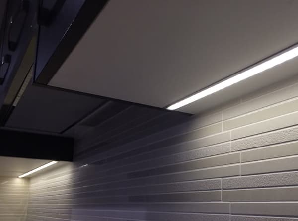 LED-underskabsbelysning 18W, LED-lysstribe 60 cm, neutral hvid 230V