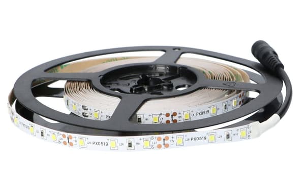 LED-strimmel 5m 300LED 2835 Varm Hvid IP65, 24W / 300LM / Rulle 5m