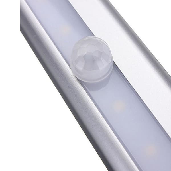 2 x LED-lamppu liiketunnistimella