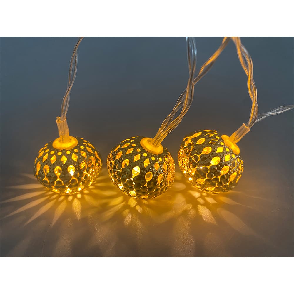 United LED-Slinga med metallbollar
