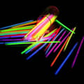 Miniatyrbild 3 av 4: Paket med 100 flerfärgade Party Glow Sticks med kontakter - YWEI