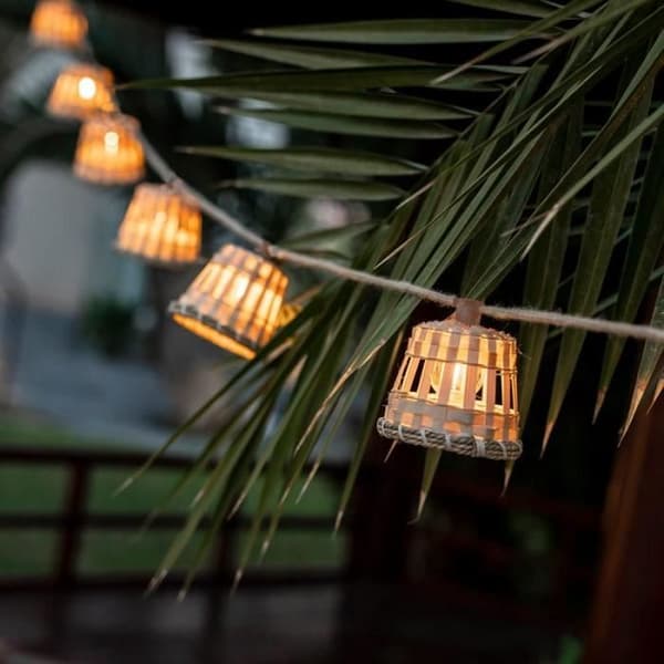 Dekorativ jutegirland i guinguette-stil MOOVERE ambient light med kabelvarmt inomhusljus