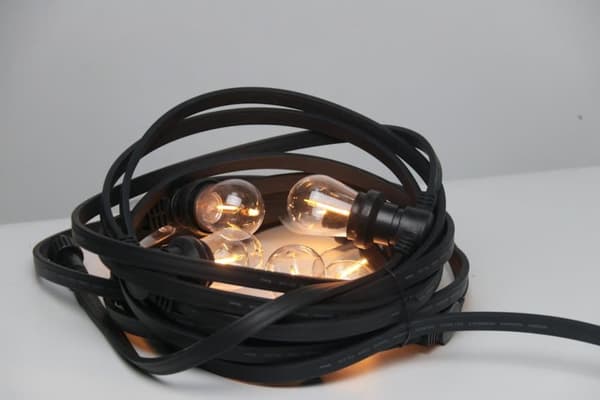 LY Sweden Premium String Light Utendørs Flat Kabel - 10m til 100m med utskiftbare E27-lys