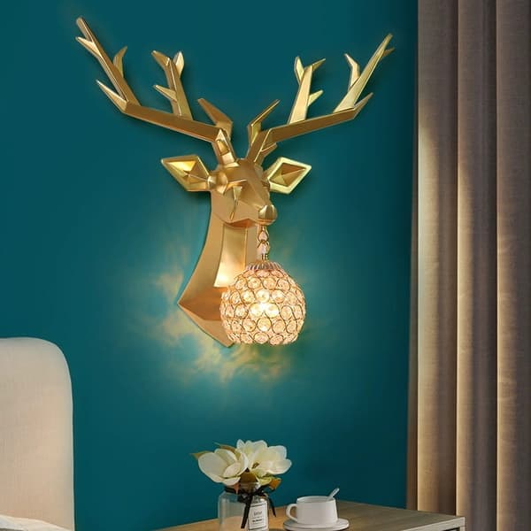 Deer - moderni koristeellinen kultainen peura seinävalaisin 53cm