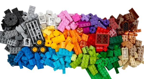 LEGO Fantasiklosslåda stor, LEGO Classic (10698)