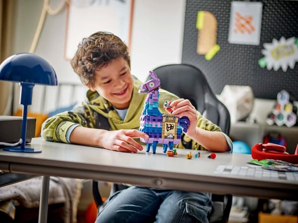 LEGO Fortnite 77071 Supply Llama