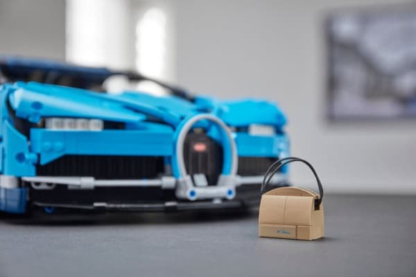 LEGO Technic Bugatti Chiron 42083