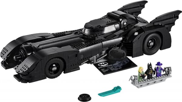 LEGO Super Heroes 1989 Batmobile 76139