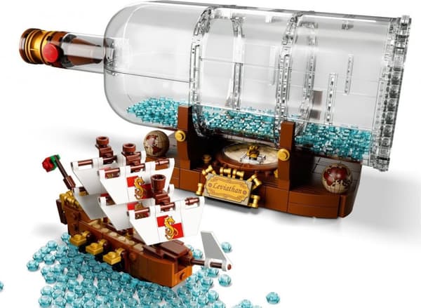 LEGO Ideas Flaskskepp 92177