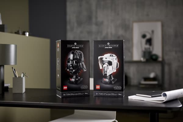 LEGO Star Wars Darth Vader Helmet