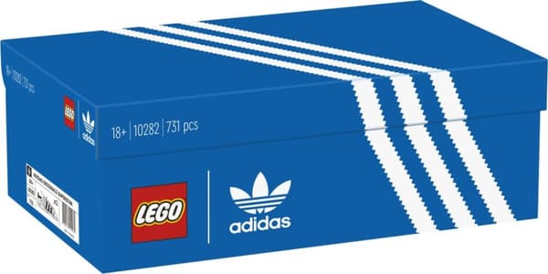 LEGO Icons Art and Deco Adidas Originals Superstar 10282