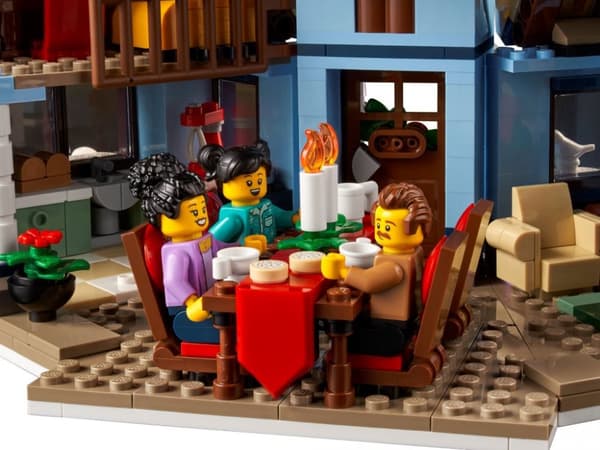 LEGO Creator Expert Tomtens besök 10293