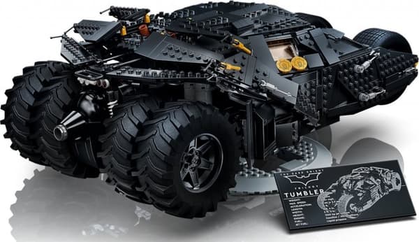 LEGO DC Batman Batmobile Tumbler 76240