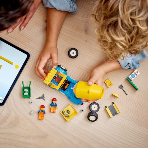 LEGO City 4+ Cementblandare 60325