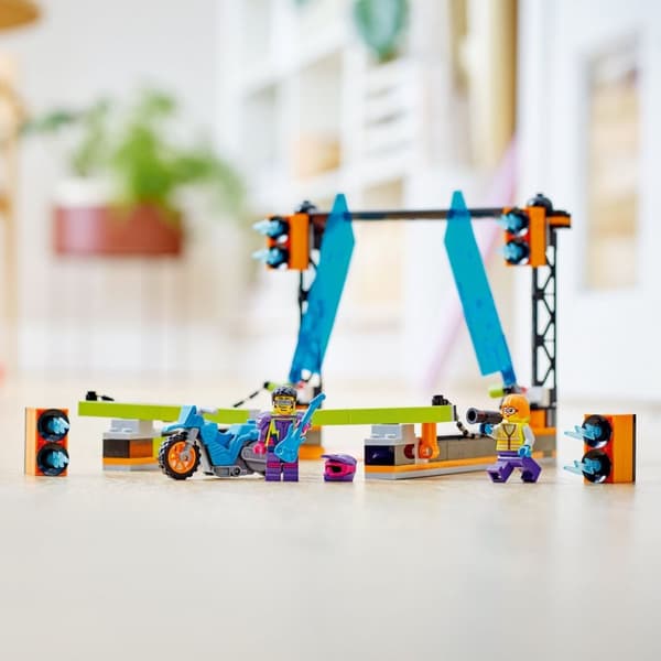 LEGO City Stuntutmaning med knivblad 60340