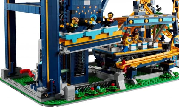 LEGO ICONS Bergochdalbana med loop