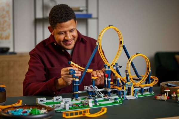 LEGO ICONS Bergochdalbana med loop
