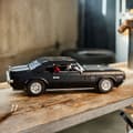 Miniatyrbild 4 av 5: LEGO Icons Chevrolet Camaro Z28 10304