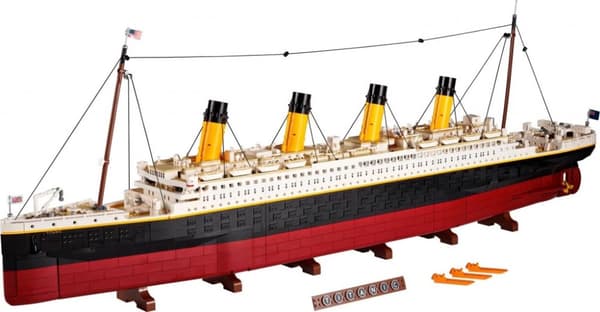 LEGO Icons LEGO Titanic 10294