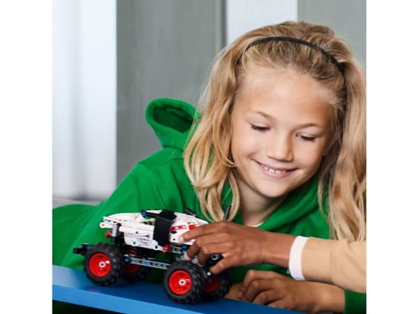 LEGO Technic 42150 Dalmatinermønstret Monster Jam™ Monster Mutt™