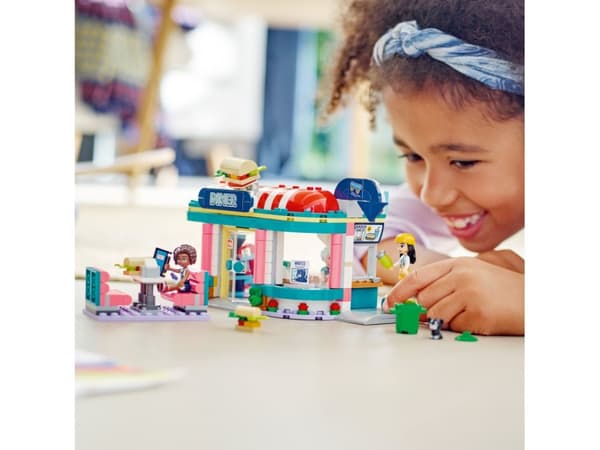 LEGO Friends 41728 Diner i sentrum av Heartlake