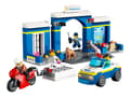 Miniatyrbild 2 av 5: LEGO City 60370 Jakt vid polisstationen