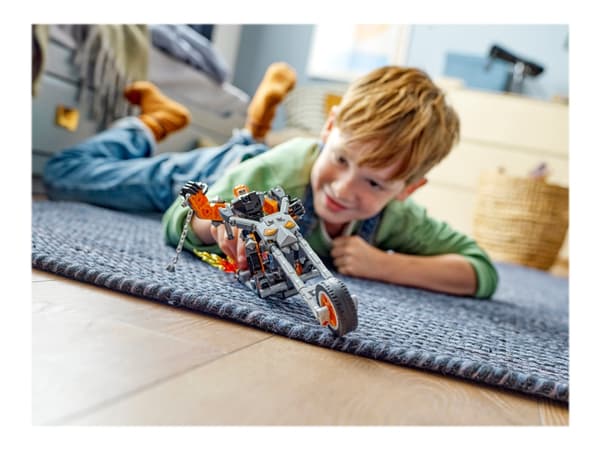 LEGO Super Heroes 76245 Ghost Riders stridsrobot och motorcykel
