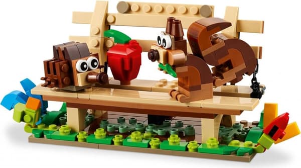 LEGO Creator Fågelholk 31143