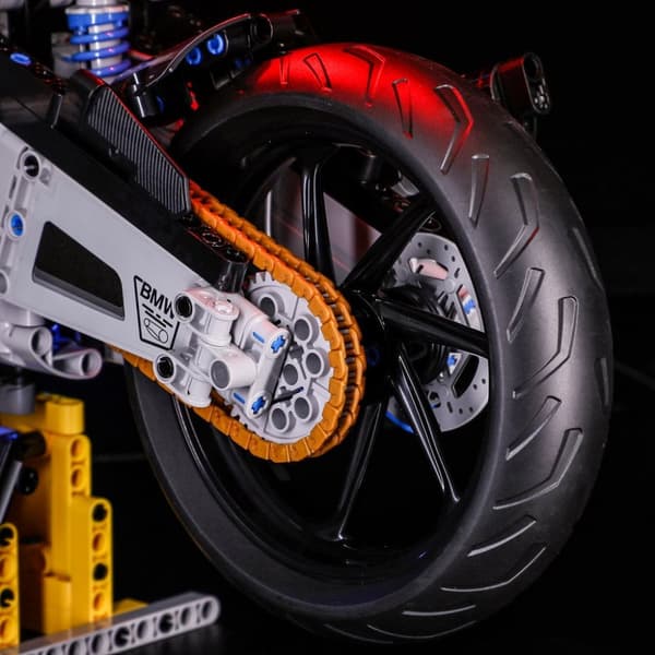 Belysning till Technic BMW M 1000 RR 42130 LGK484