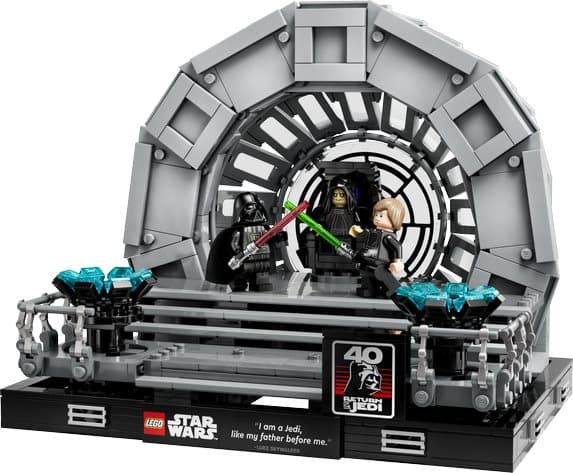 LEGO Star Wars Emperors Throne Room Diorama 75352
