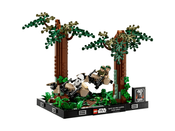 LEGO Star Wars 75353 Endor™ Speeder Chase Diorama
