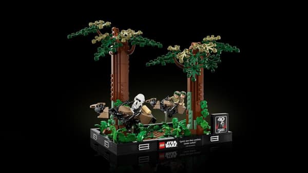 LEGO® Star Wars™ Endor™ Speeder Chase Diorama 75353