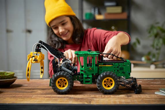 LEGO Technic John Deere 948L-II lunnare 42157
