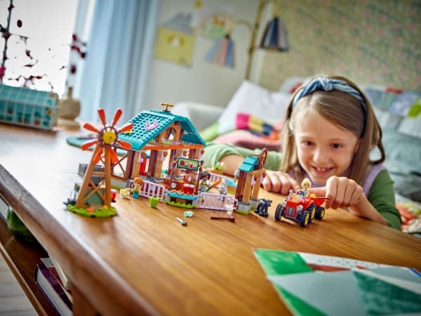 LEGO Friends 42617 Reservatet for gårdsdyr
