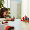 Miniatyrbild 5 av 5: LEGO Minecraft Attack vid Nether portalen 21255