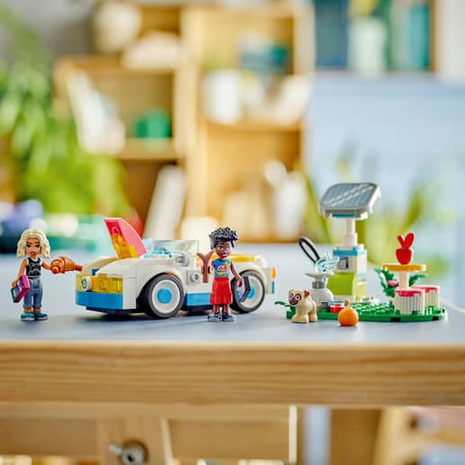 LEGO Friends Elbil och laddstation 42609