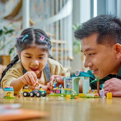 LEGO Friends 4+ Bondgårdsdjurens veterinärklinik 42632