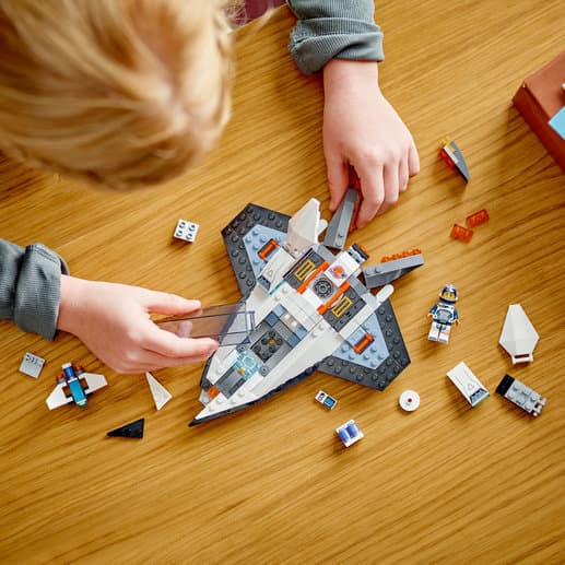 LEGO City Intergalaktiskt rymdskepp 60430