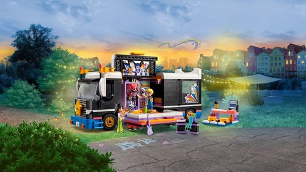 LEGO® Friends Popstjärnans turnébuss 42619