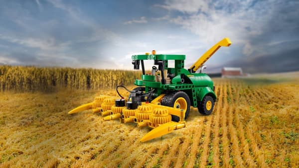 LEGO® Technic John Deere 9700 Forage Harvester 42168