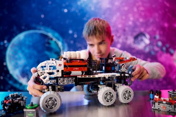 LEGO Technic 42180 Mars-tutkijoiden kulkija
