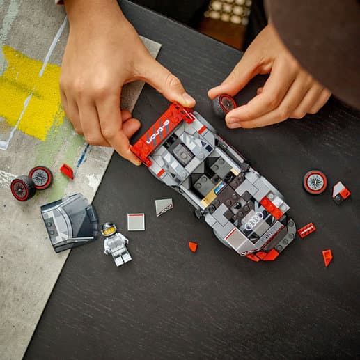 LEGO Speed Champions Audi S1 e-tron quattro racerbil 76921