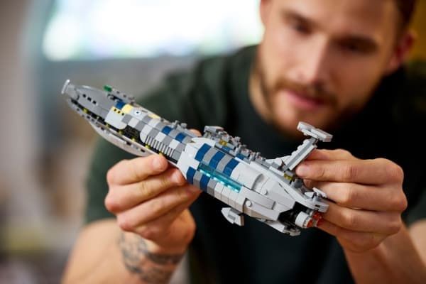 LEGO Star Wars TM 75377 Invisible Hand™