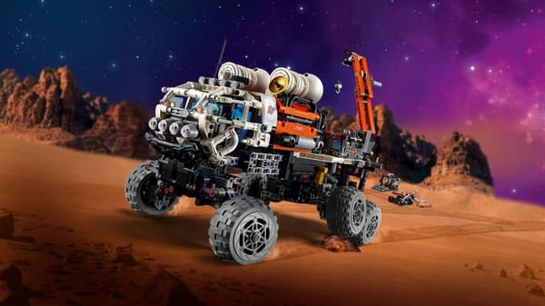 LEGO® Technic Rover för utforskning på Mars 42180