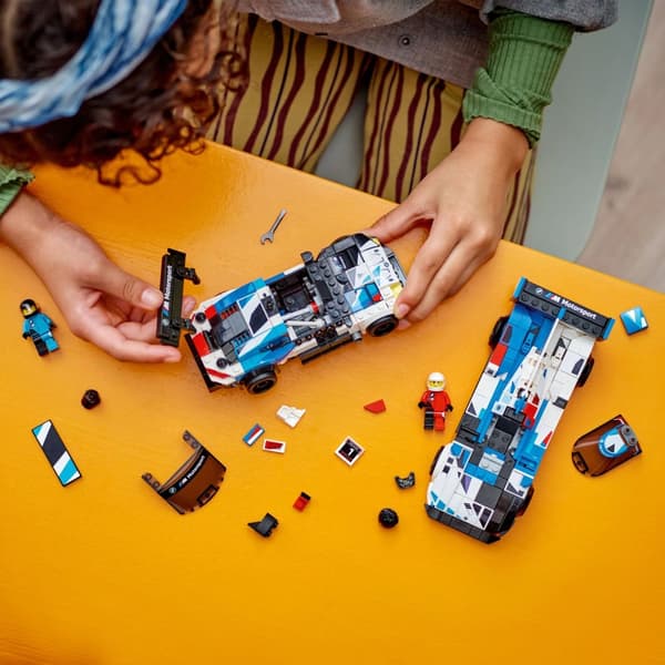 LEGO® Speed Champions BMW M4 GT3 och BMW M Hybrid V8 racerbilar 76922