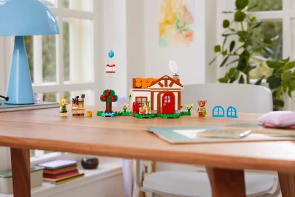 LEGO® Animal Crossing™ Isabelle på besök 77049