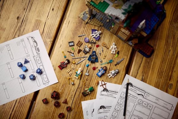 LEGO Ideas Dungeons and Dragons: Röda drakens sägen 21348