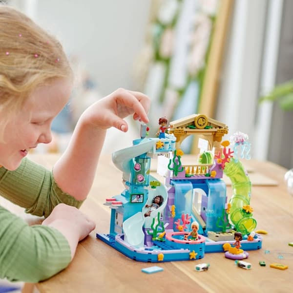 LEGO Friends Heartlake Citys vattenpark 42630